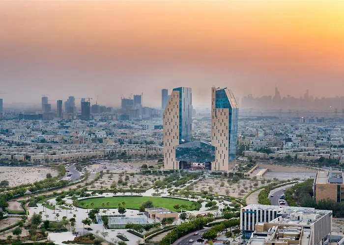 Holiday Inn & Suites - Dubai Science Park By Ihg