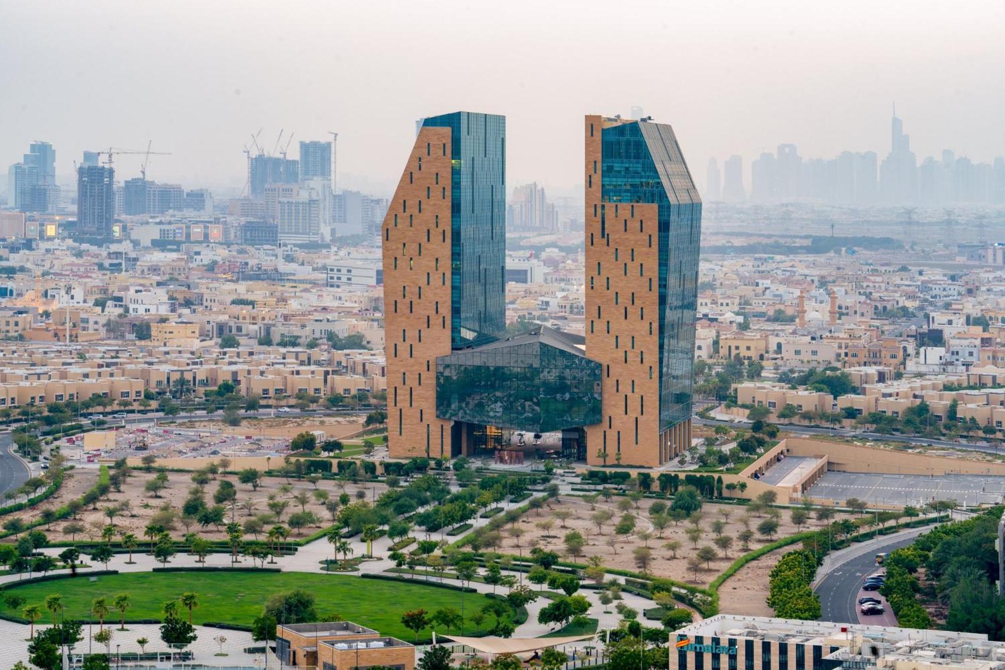 Отель & - Science Park By Ihg Дубай